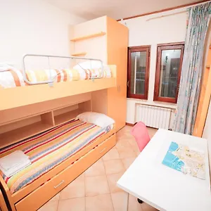 https://salvator-rosa-house.hotels-amalfi.com